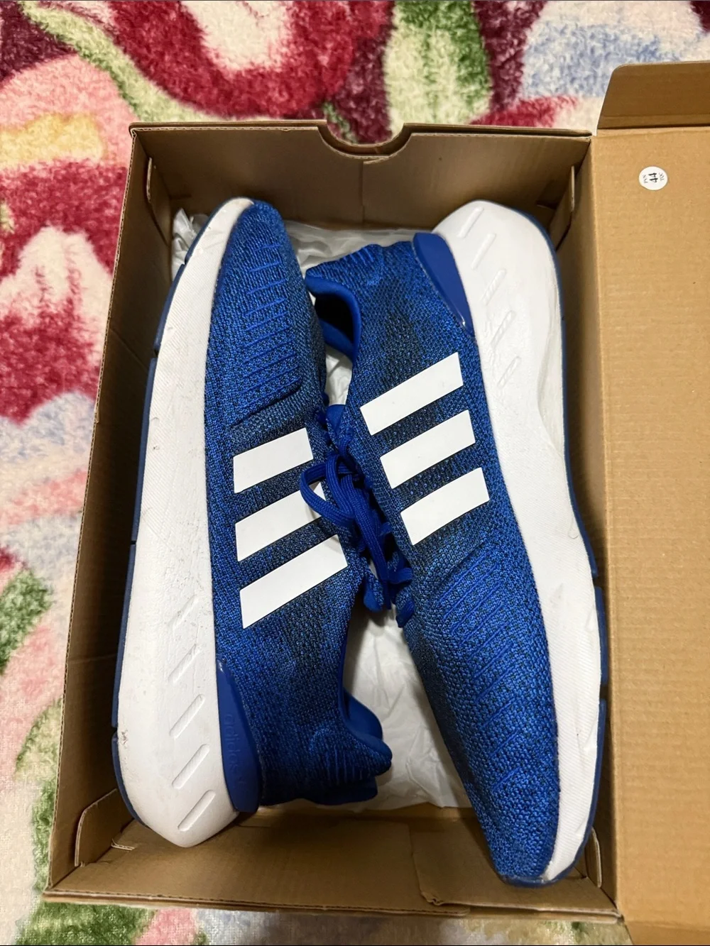 Adidas Sneakers